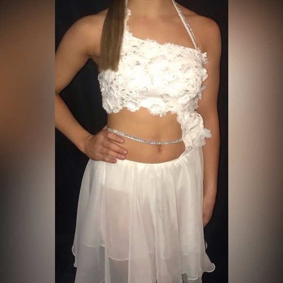 Dance Costume - 34 C - Picture 1 of 7